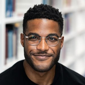 Efraim Hart is arts, onderzoeker, politicus en Zorgspreker